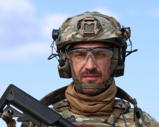 Актер Сергей Стрельников в военной форме