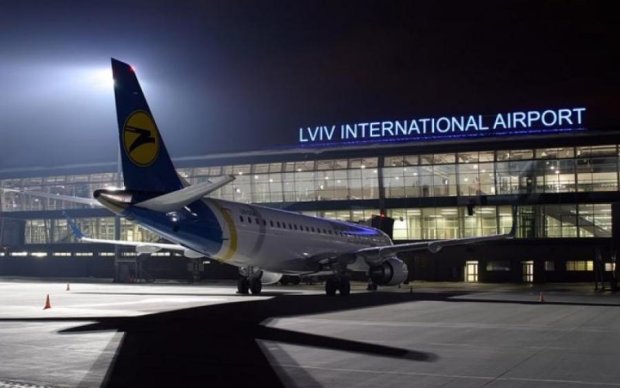 Другу добу на валізах: українські туристи знову застрягли в аеропорту