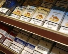 В Україні рекордно подорожчають цигарки