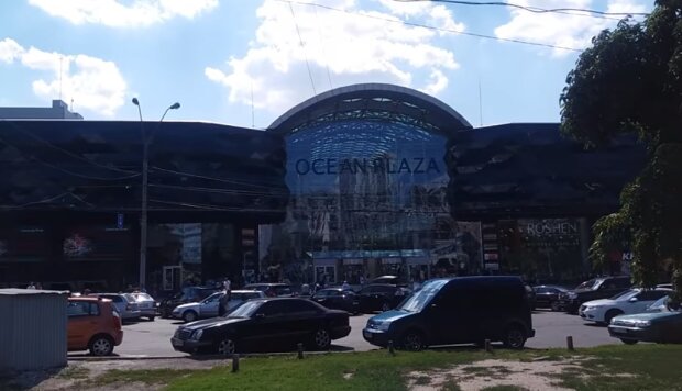 ТРЦ в Киеве, фото YouTube