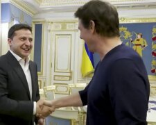 Главное за ночь: Том Круз "шпионит" за Зеленским, спасение мигрантов, будущее Порошенко и новая медицина в Украине