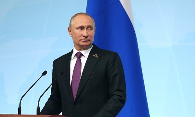Путин поставил подпись под выводом войск из Донбасса