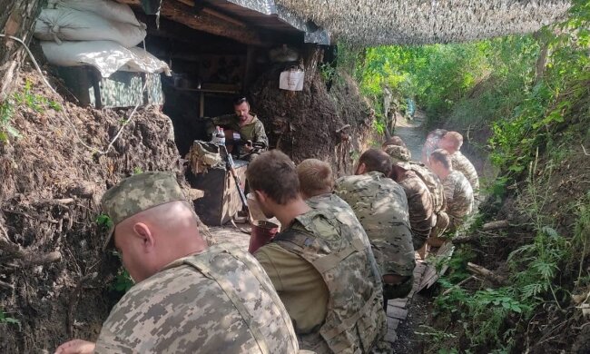 Українські військовослужбовці, фото: Facebook