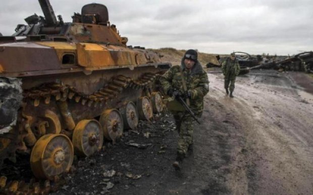 Сутки в зоне АТО: путинские антихристы держат бойцов ВСУ под плотным огнем
