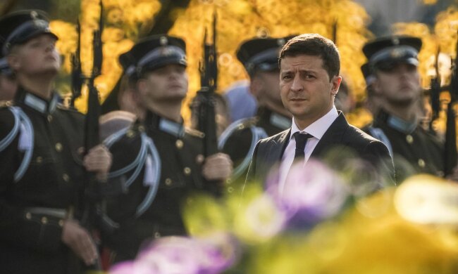 Головне за ніч: зустріч Зеленського з Путіним, бюджет України 2020 та різкий зліт зарплати