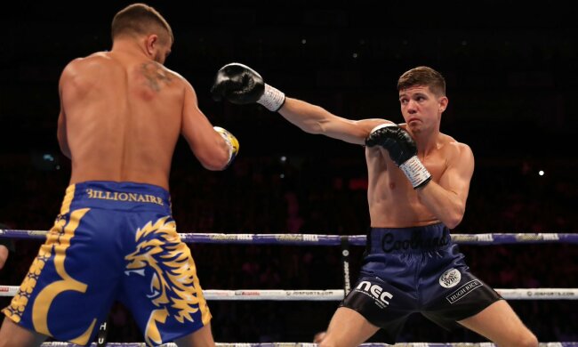 Василь Ломаченко переміг Люка Кемпбелла