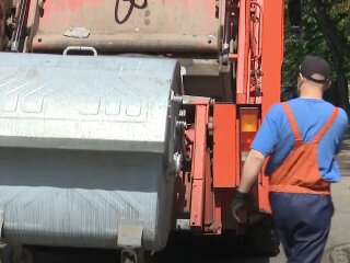 Вывоз мусора. Фото: скрин youtube