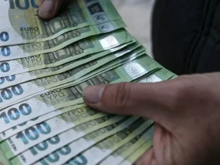 Євро: репарації для українців