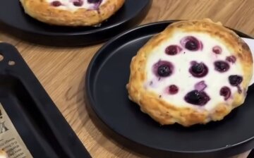 Творожные ватрушки с ягодами: фото скрин рецепта