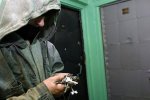 Навіть не ховають обличчя: камера зняла банду зухвалих відморозків у Києві