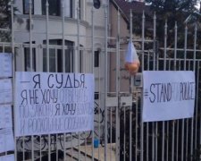 Автомайдан навідався до судді-любителя п'яною їзди