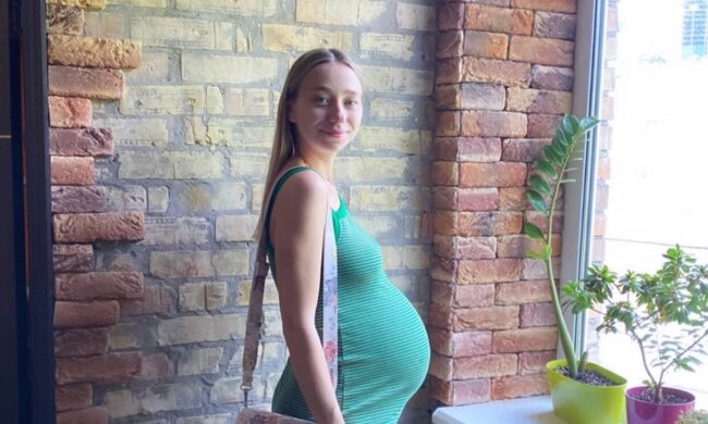 Катя Репяхова / фото : instagram.com/repyahovakate/