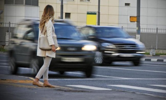 Жуткая авария в Киеве: пешехода переехали дважды 