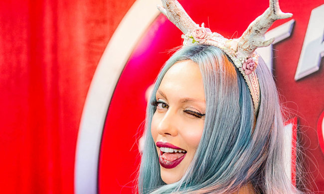 Оля Полякова