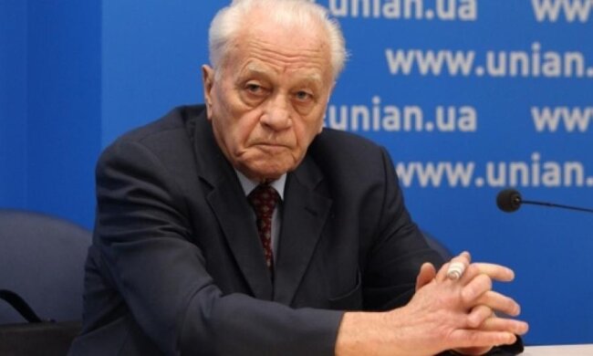 Хмара-Савченко: пора закінчувати клоунаду