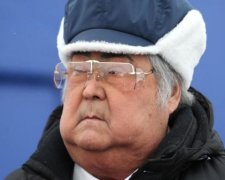 Губернатор Тулєєв "забув" про рідню, яка втратила дитину в Кемерово