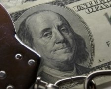 Афера з 88-річним дідусем заради прописки