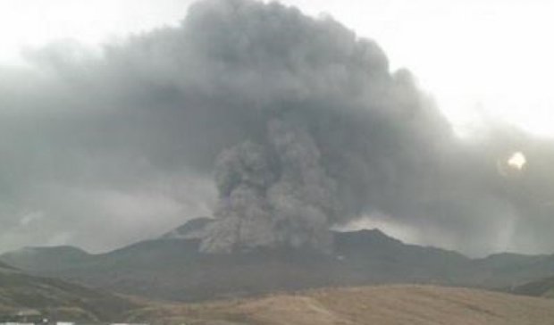 В Японии проснулся крупнейший в стране вулкан