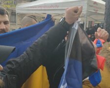 Ветерани АТО на мітингу в Парижі, фото: Обозреватель