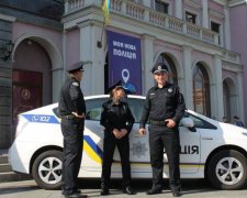 В Черкассах мужчина напал на женщину и ел землю