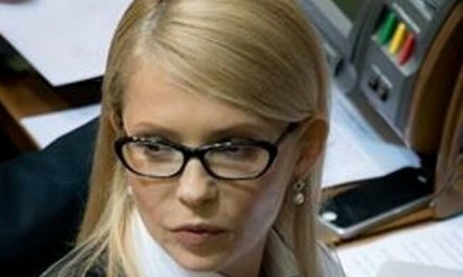 Тимошенко сменила прическу для отставки Кабмина