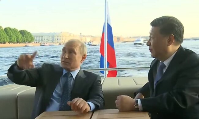 Президенти Росії та Китаю, скріншот: YouTube