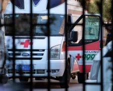Китайцу в роддоме случайно удалили геморрой