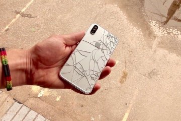 iPhone XS Max випробували на міцність: відео