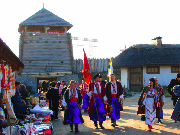 "Покрова на Хортице": Запорожье зовет украинцев на грандиозный казацкий фестиваль