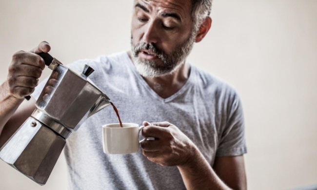 Чорна без цукру: у каві виявили ліки від страшного чоловічого захворювання