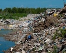 Украина отказывается убирать мусор за Садовым