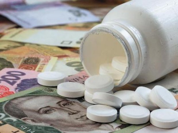 Рада разрешила покупать лекарства через международные организации