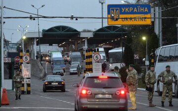 На кордоні, фото Уніан