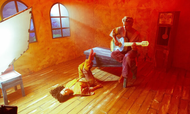 Сергій і Сніжана Бабкіни стали "Євою та Адамом" в новому кліпі: "Фарби повинні з'єднуватися"