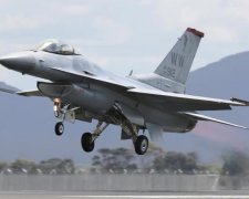 В США разбился истребитель с полным боекомплектом