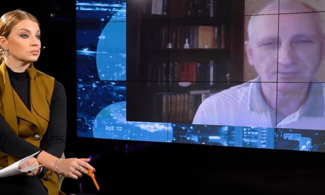 Олег Старіков