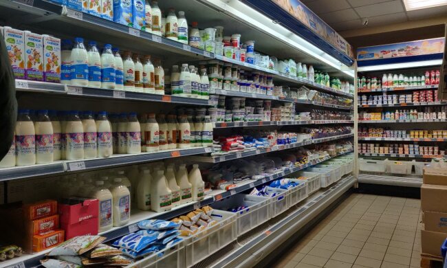 Супермаркет, молочка: фото Знай.ua