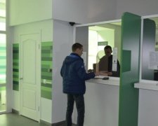 НБУ змусив Коломойського повернути борги ПриватБанку