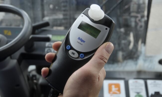 Пьяный священник ездил за рулем по Ровно