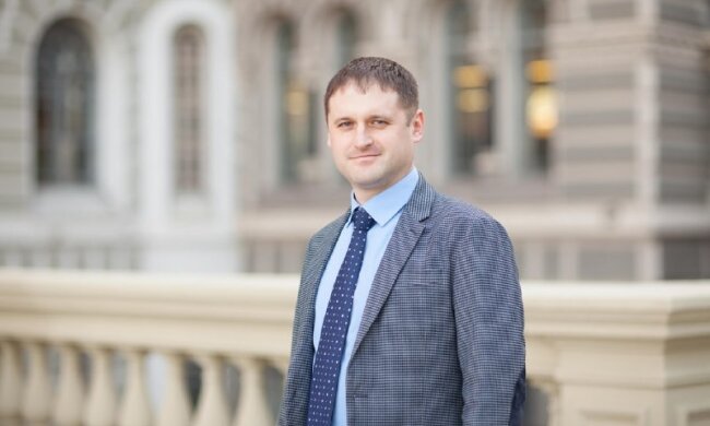 Владимир Лепушинский