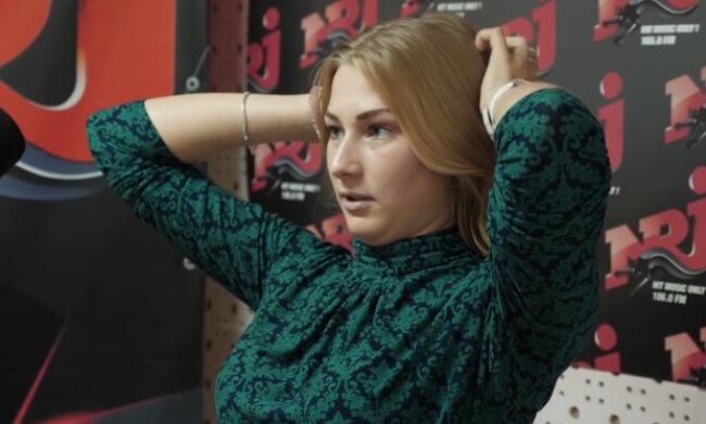 Катя Никитина, скриншот из видео