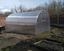 Теплиця на дачу, скріншот: YouTube