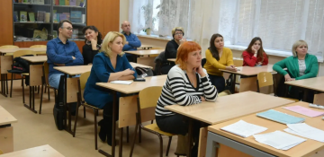 Обязанность или дополнительная опция? Украинцам объяснили, можно ли пропускать родительские собрания