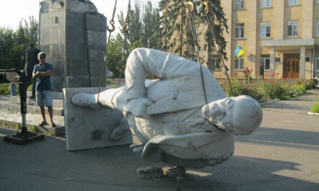 Знесенням Леніна в Генічеську керував особисто в.о мера