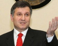 Аваков анонсує гучні затримання корупціонерів