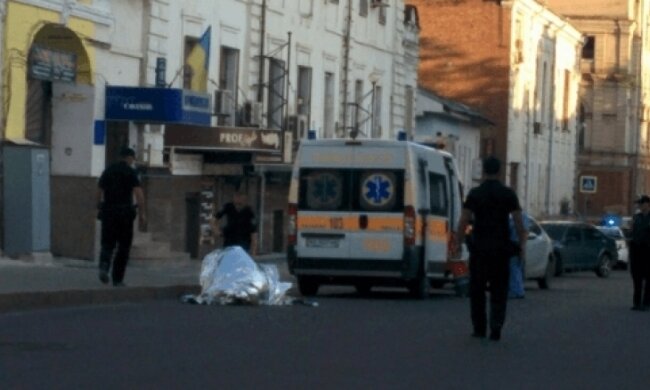 Доктора наук и его сына нашли мертвыми в Харькове