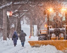 -10°С і хрумкає сніг - в Україну увірвалась зима, фото