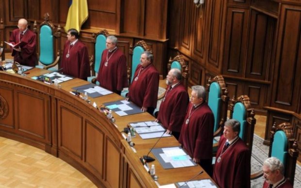 Оновлений Конституційний суд: чим українські кандидати обурили іноземців