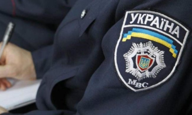 Скандальний заступник начальника поліції Дніпропетровської області обіймає свою посаду незаконно?