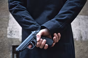 У Києві підозрюваний у вбивстві втік прямо з суду: опубліковано фото